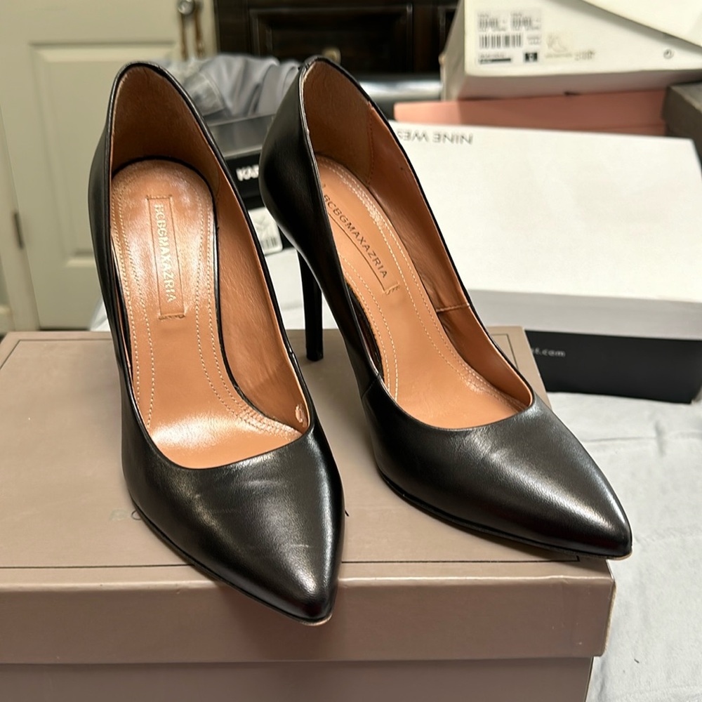 Black heels BCBGMAXAZRIA